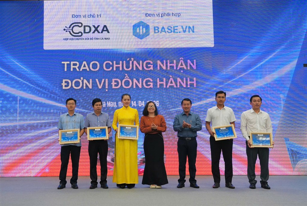 Hội thảo thúc đẩy ứng dụng AI và chuyển đổi số cho doanh nghiệp Cà Mau